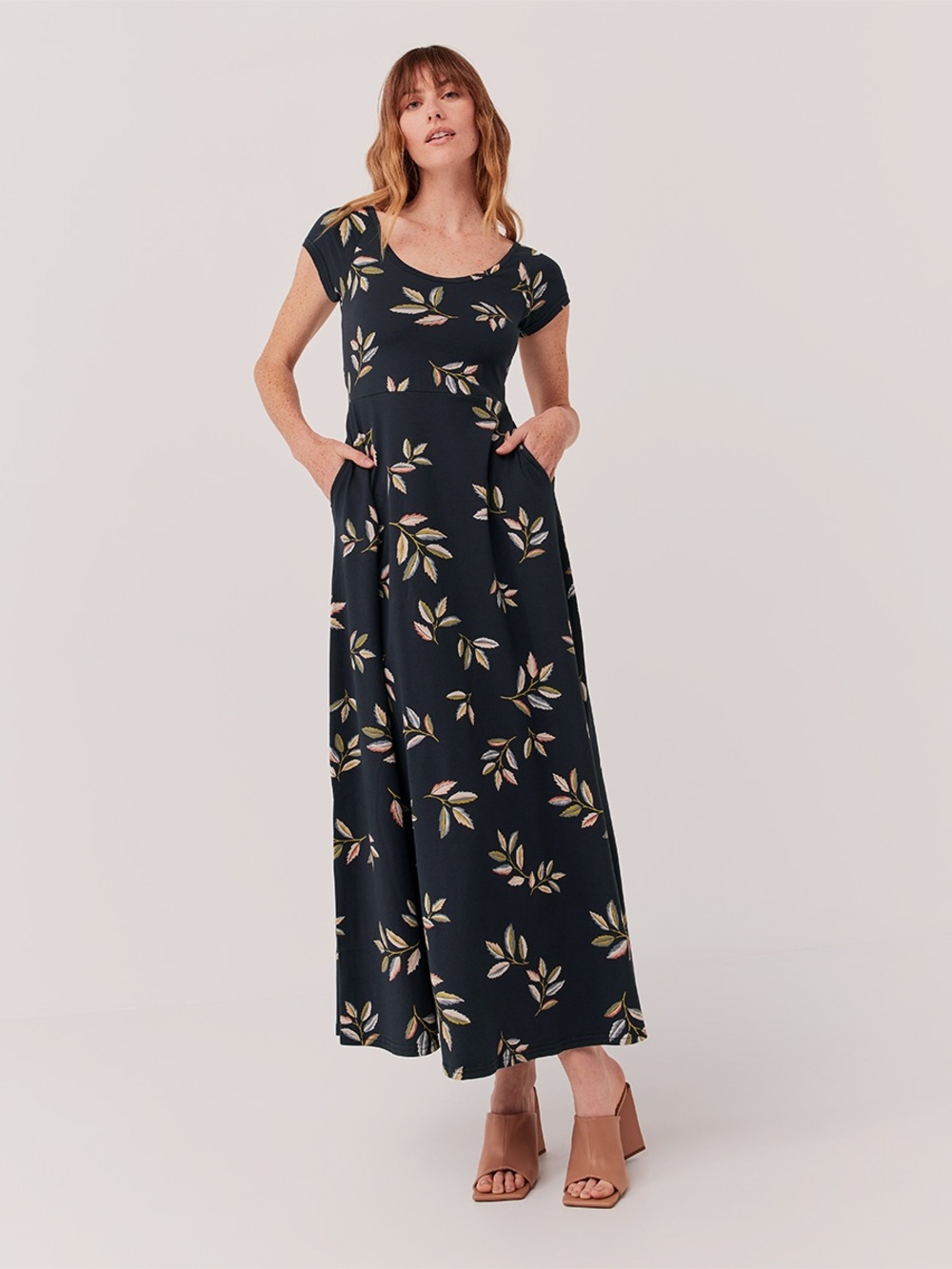 Pact Fit & Flare Crossback Maxi Dress in Golden Hour Leaves Size S